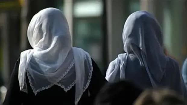 İsviçre'de 'başörtüsü' adımı: Önerge kabul edildi