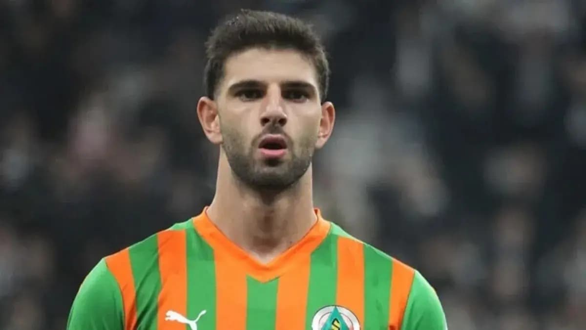 Beşiktaş, Ümit Akdağ'ı resmen açıkladı! UEFA listesine dahil edildi...