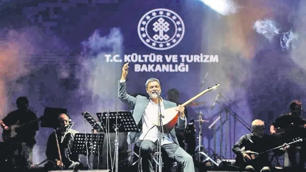 Kütahya’da sahne Uğur Işılak’ın