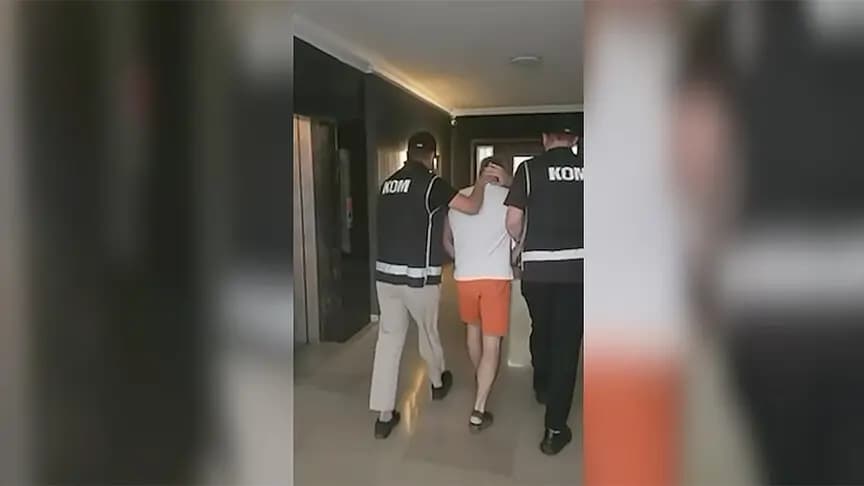 Antalya'da Interpol tarafından kırmızı bültenle aranan zanlı yakalandı