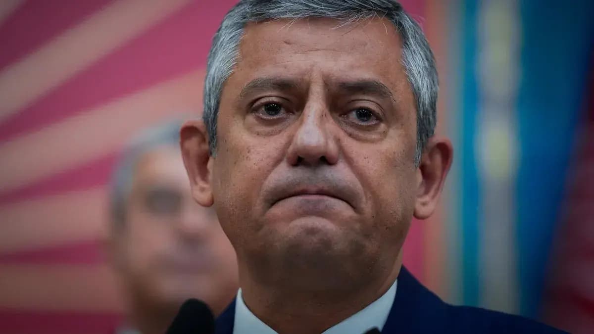 SON DAKİKA... Yeni Parti Genel Başkanı Özgür Özel Başkan Erdoğan'a yönelik sözleri nedeniyle 800 bin TL tazminat ödeyecek