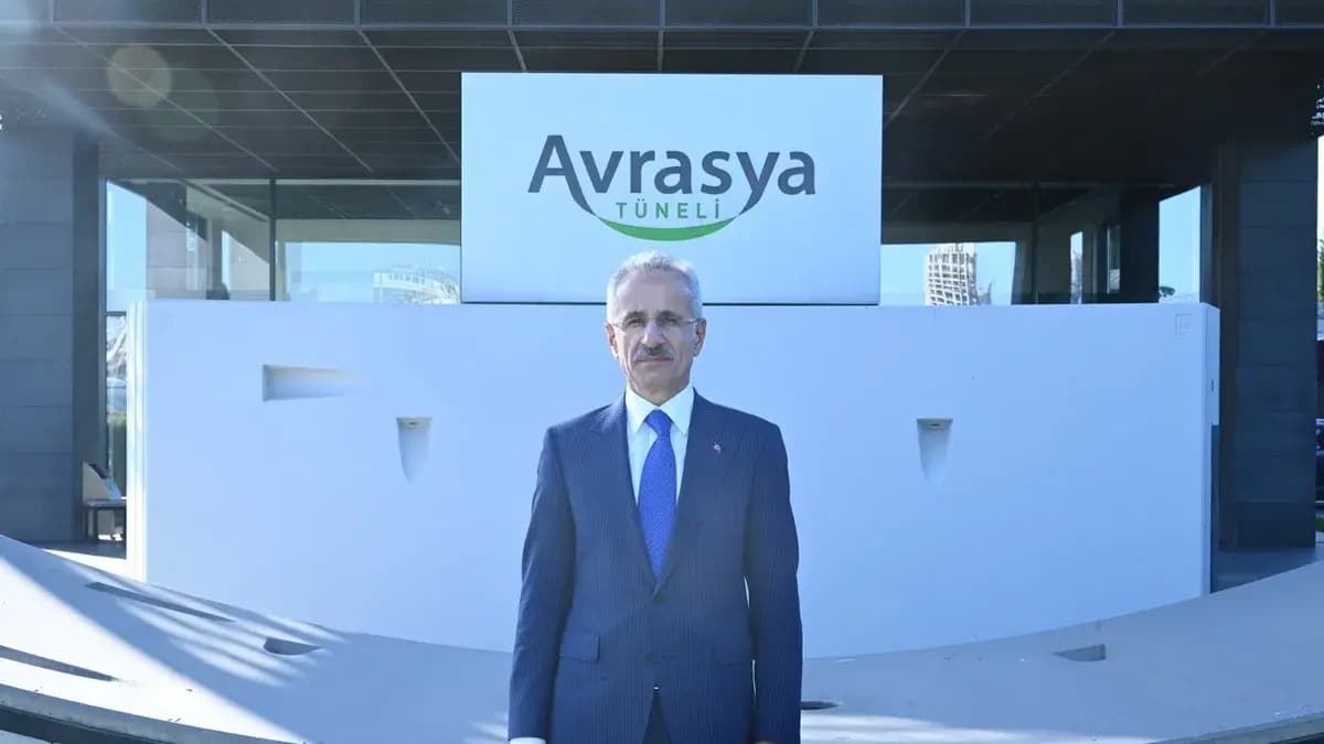 Bakan Uraloğlu duyurdu: Avrasya Tüneli’nde yeni rekor! Bir günde 94 bini aşkın araç geçti