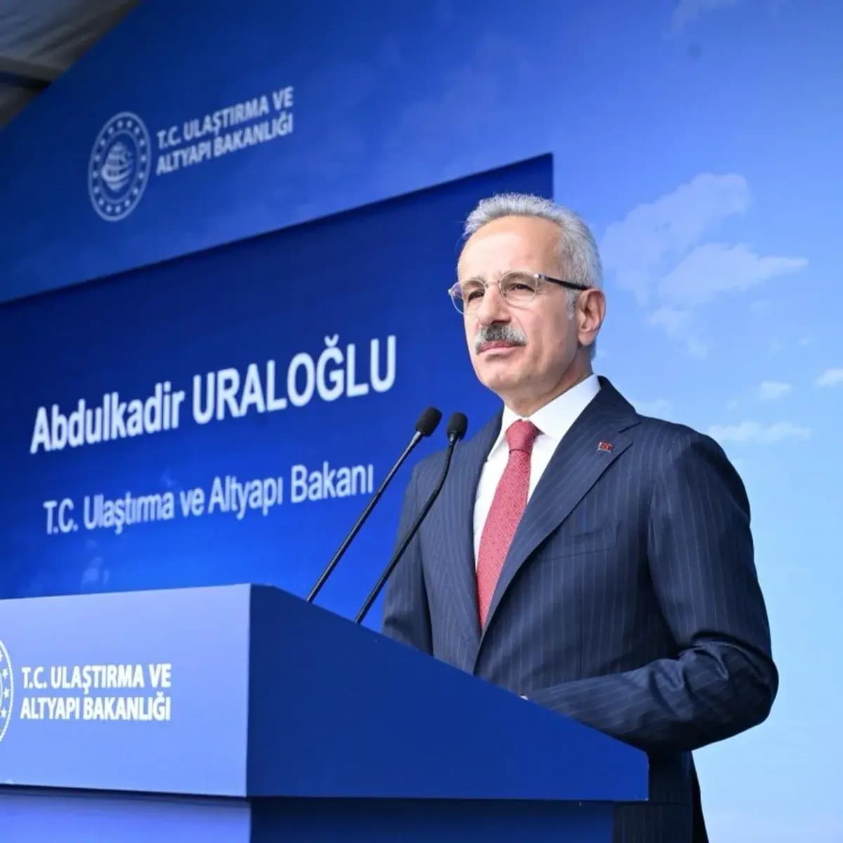 İstanbul Havalimanı'na 2.820 metrelik ilk doğu-batı pisti! Toplam pist sayısı 6'ya çıkıyor