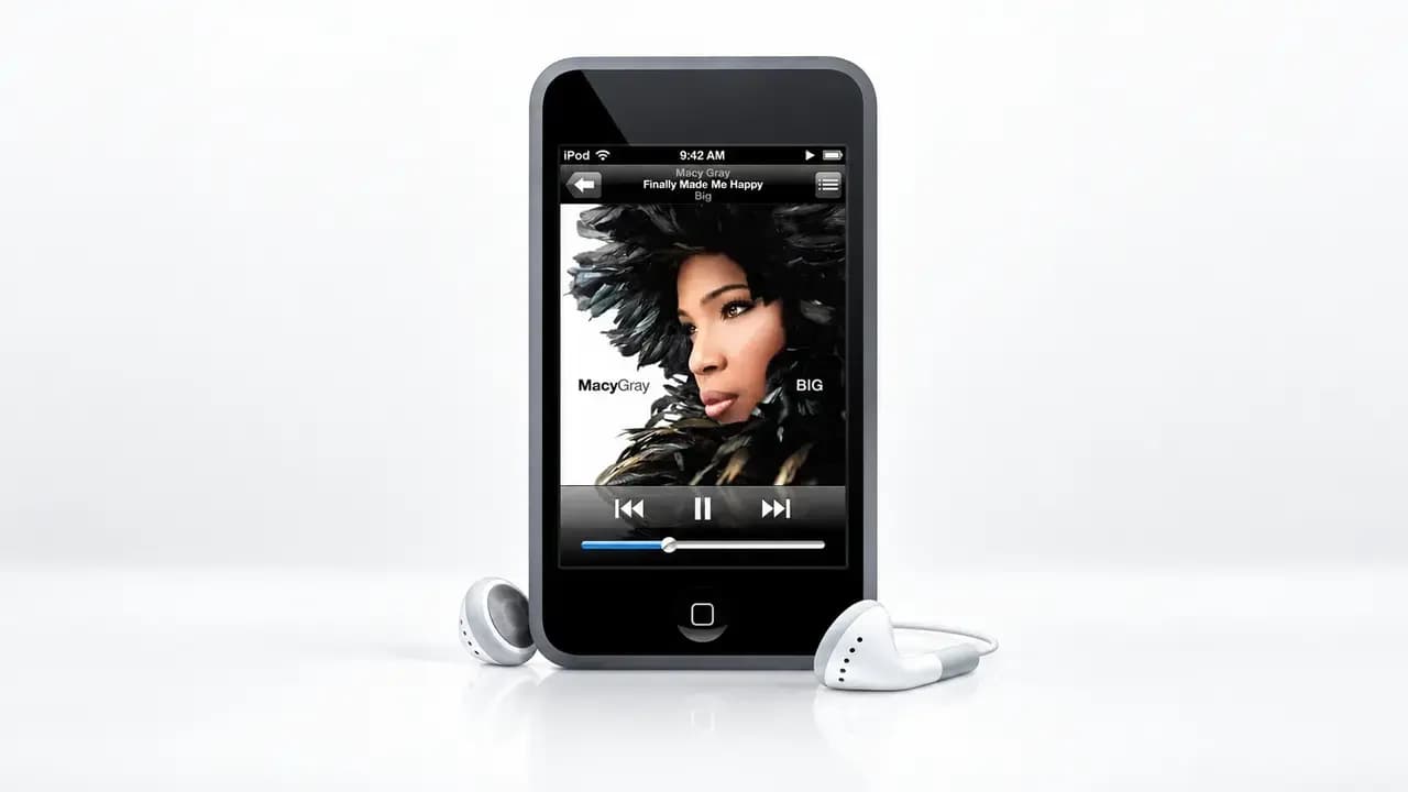 Efsanevi Cihaz iPod Touch 19 Yıl Önce Bugün Tanıtıldı