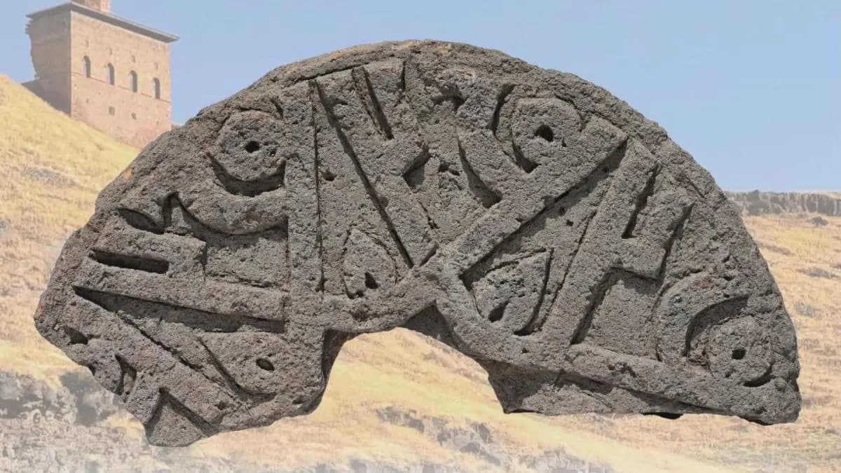 Bakan Ersoy duyurdu: Ani Ören Yeri'nde bulundu! 'HZ. Muhammed' ismi 6 kez tekrarlanıyor!