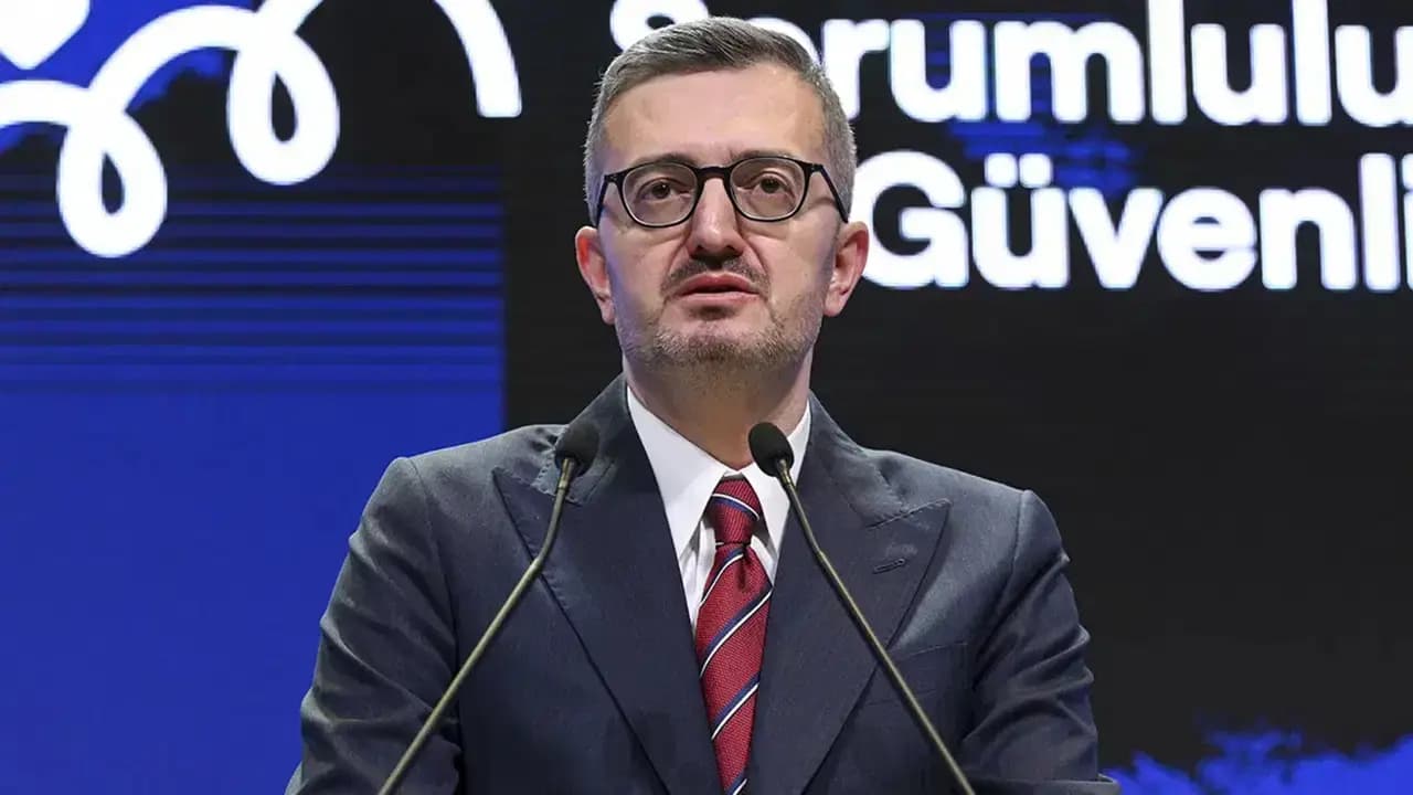 Burhanettin Duran'dan İsrail'e tepki: 'Netanyahu'nun oyunlarına gelmeyeceğiz'