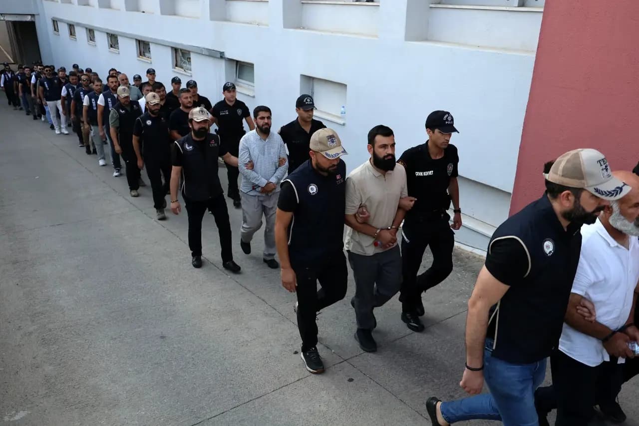 Alparslan Kuytul yapılanmasına yönelik soruşturmada yeni gelişme: Kuytul ve eşi Semra Kuytul tutuklanarak cezaevine gönderildi