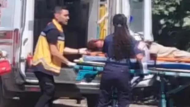 Sultanbeyli'de iş kazası: Çelik çatıyı kaldırmaya çalışan 2 işçi yaralandı