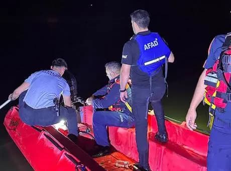 Bingöl'de nehirde akıntıya kapılan 2 kardeşten biri hayatını kaybetti