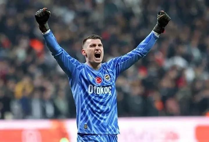 DOMİNİK LİVAKOVİĆ BARCELONA'YA MI TRANSFER OLDU? Dominik Livaković kimdir, kaç yaşında, nereli? Fenerbahçe kalecisi İspanya yolunda!