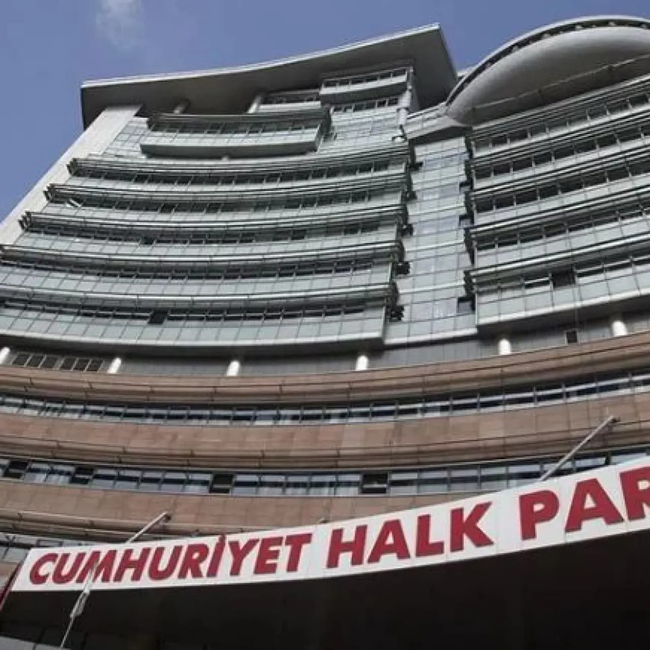 CHP'de 50 isim için ihraç talebi