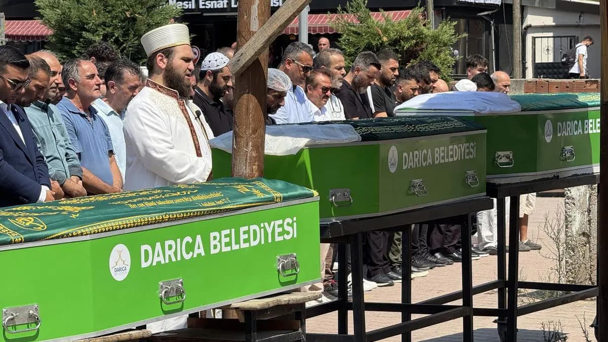 Türkiye'nin konuştuğu kardeşlere yan yana veda