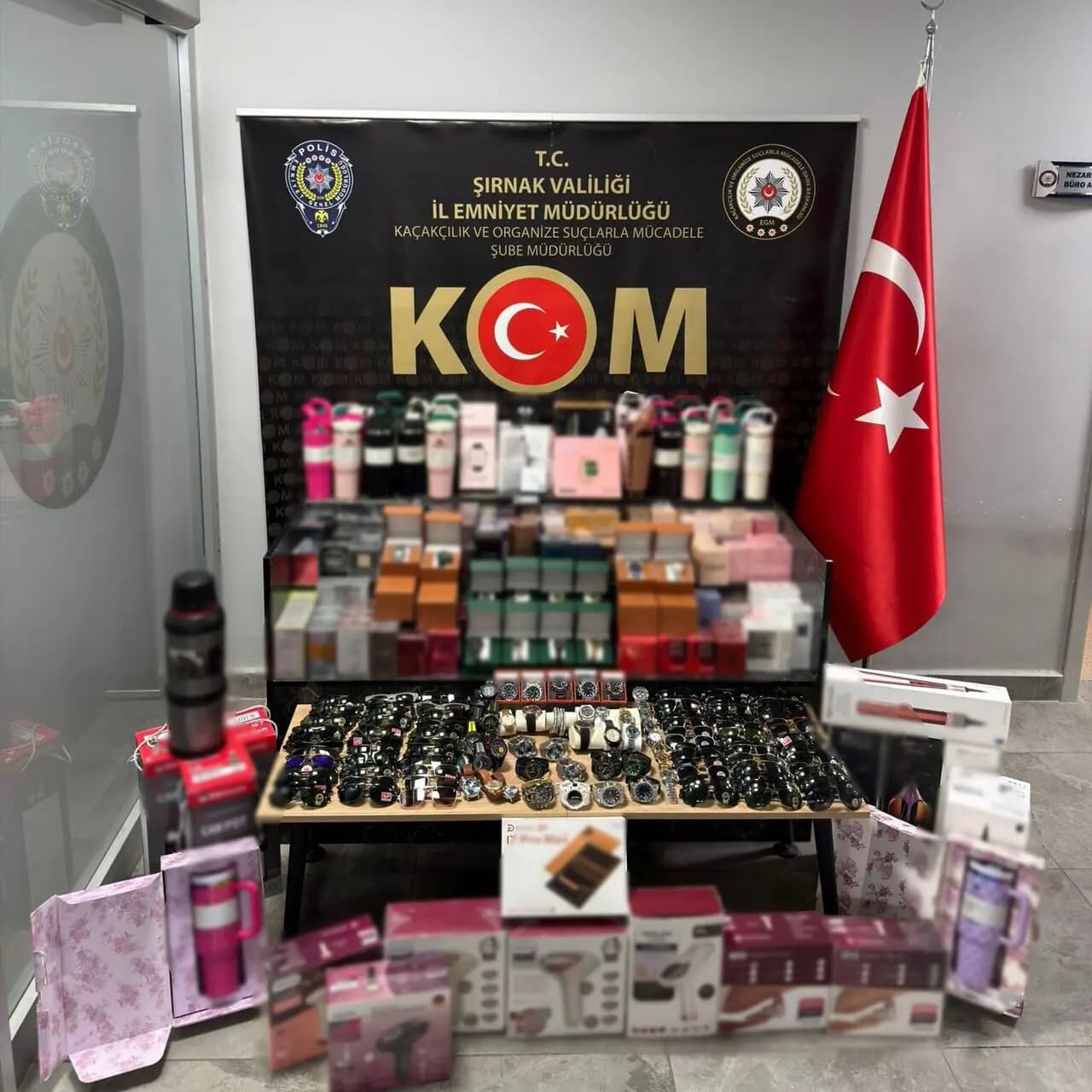 Kaçakçılık operasyonu: 57 kişiye işlem