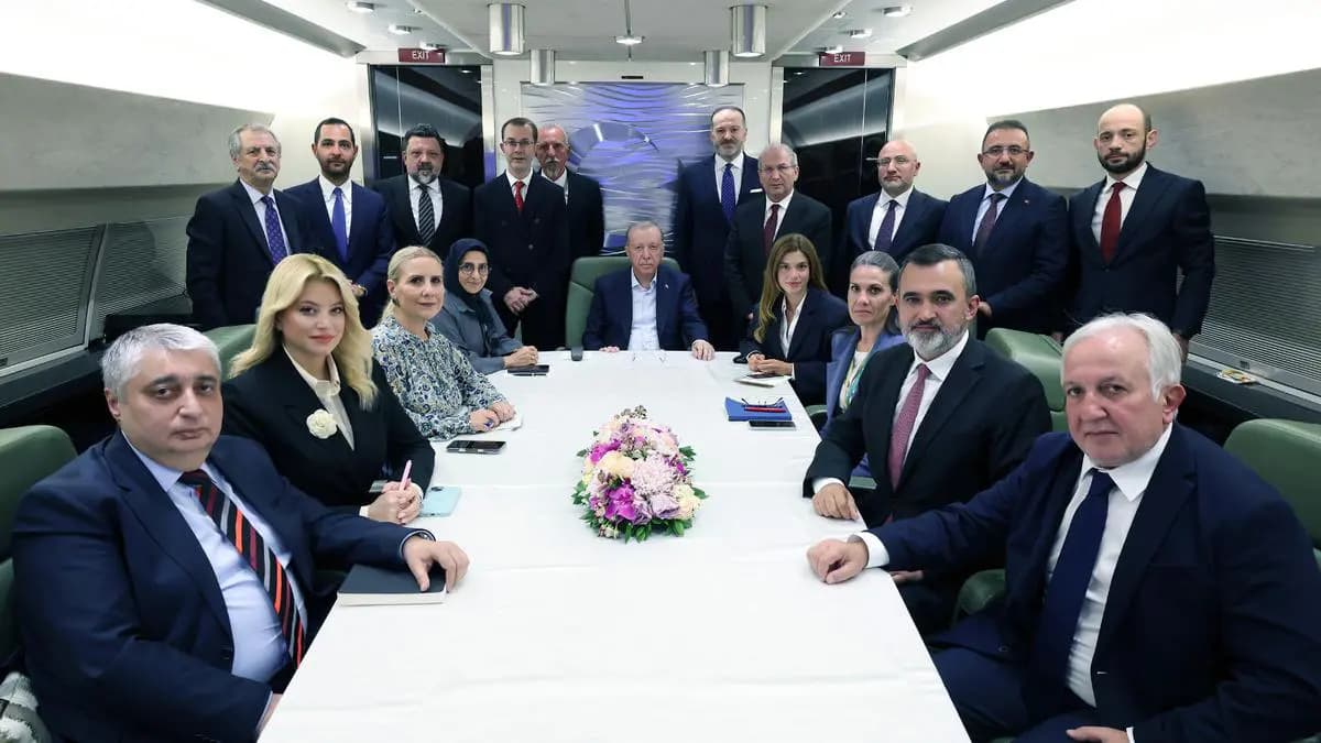 Cumhurbaşkanı Erdoğan: Yunanistan girdiği bu yanlış yoldan dönmeli