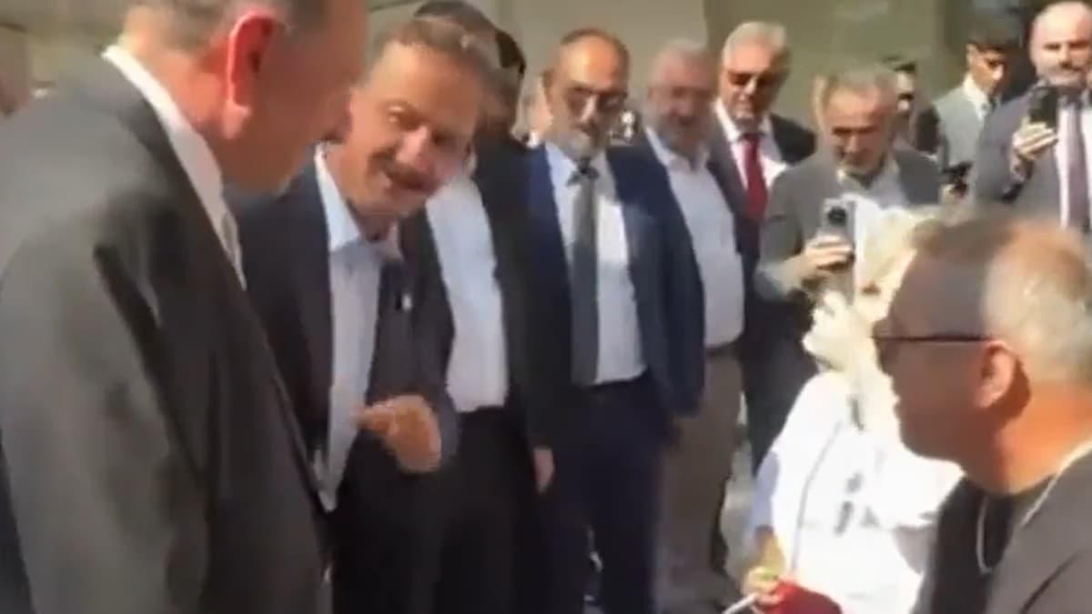 Duyunca şaşırdı, dönüp yüzüne söyledi: Görevden alacağım
