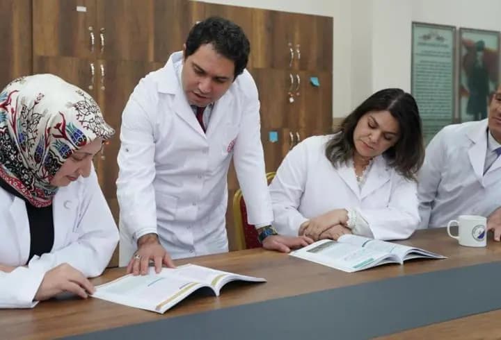 Öğretmen önlüğü için standartlar belirlendi