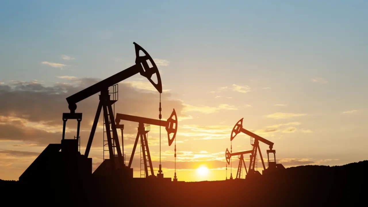 Petrol fiyatları 100 doların üzerini gördü