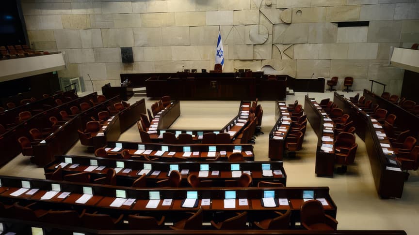 Likud'un İsrail vatandaşı Filistinlileri temsil eden partilerin seçime katılımını engelleme girişimine tepki