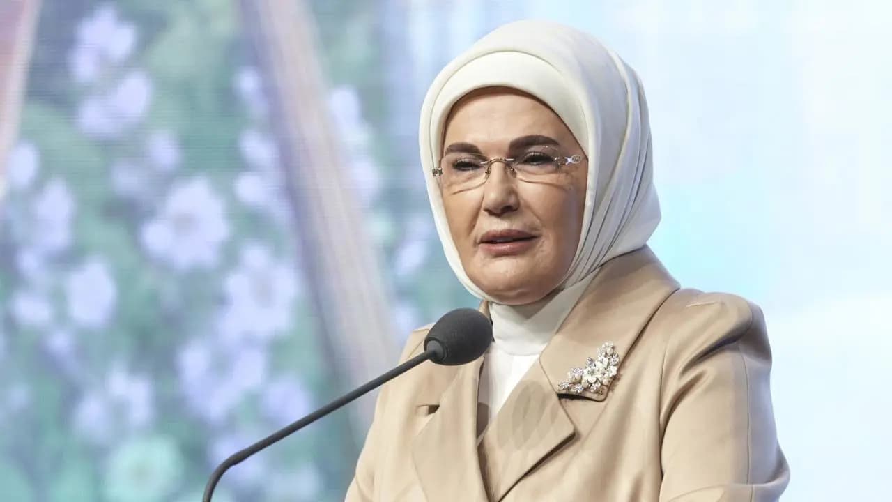 Emine Erdoğan'dan Fethiye'de denizleri koruma seferberliğine destek