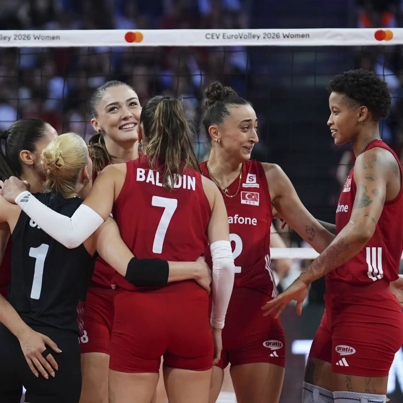 Filenin Sultanları çeyrek finalde!