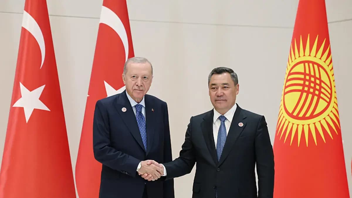 Başkan Erdoğan Caparov ile bir araya geldi