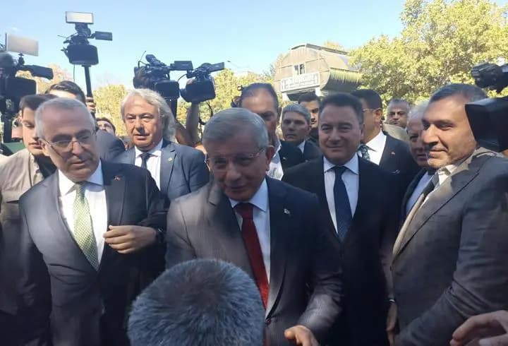 Ahmet Davutoğlu ifade verdi